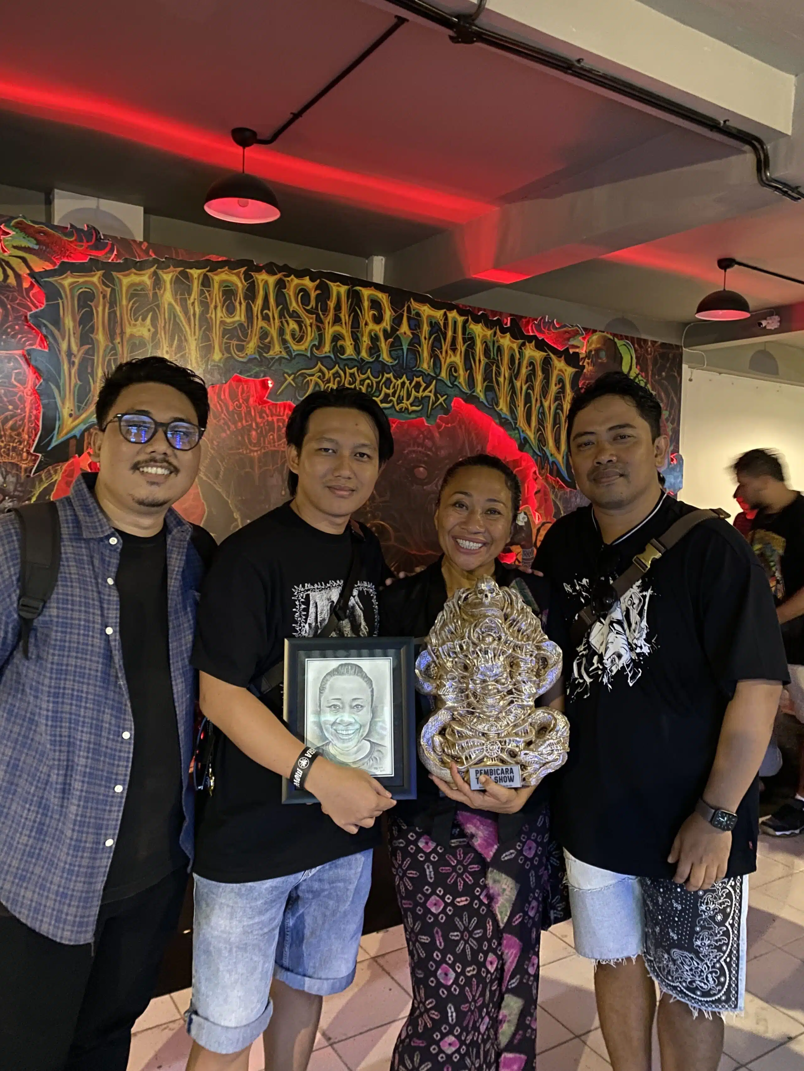 Tim HHRMA Bali bersama Ibu Niluh Djelantik di Denpasar Tattoo Fest 2024