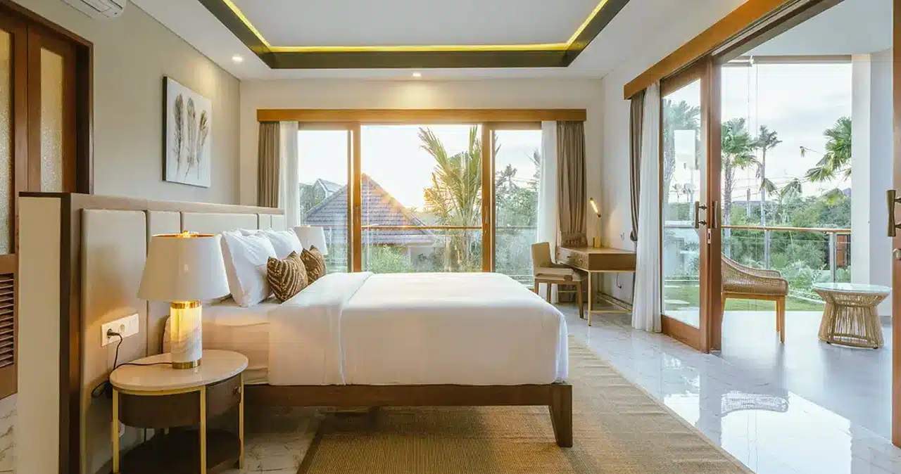 RHEA Hotels & Villas